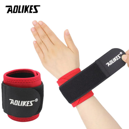 AOLIKES 1PCS Adjustable Wrist Support Brace Brand Wristband Men and Women Gym Wrestle Professional Sports Protection Wrist