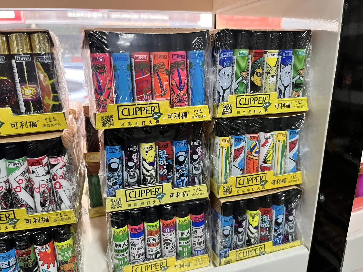 Zapalniczka CLIPPER z Młynkiem - Metalowa Gazowa Wielokrotnego Użytku