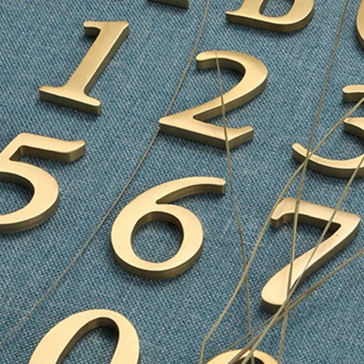 Mosiężne Numery Domowe i Litery - Samoprzylepne Znaki Ścienne 0-9 A-Z Złote