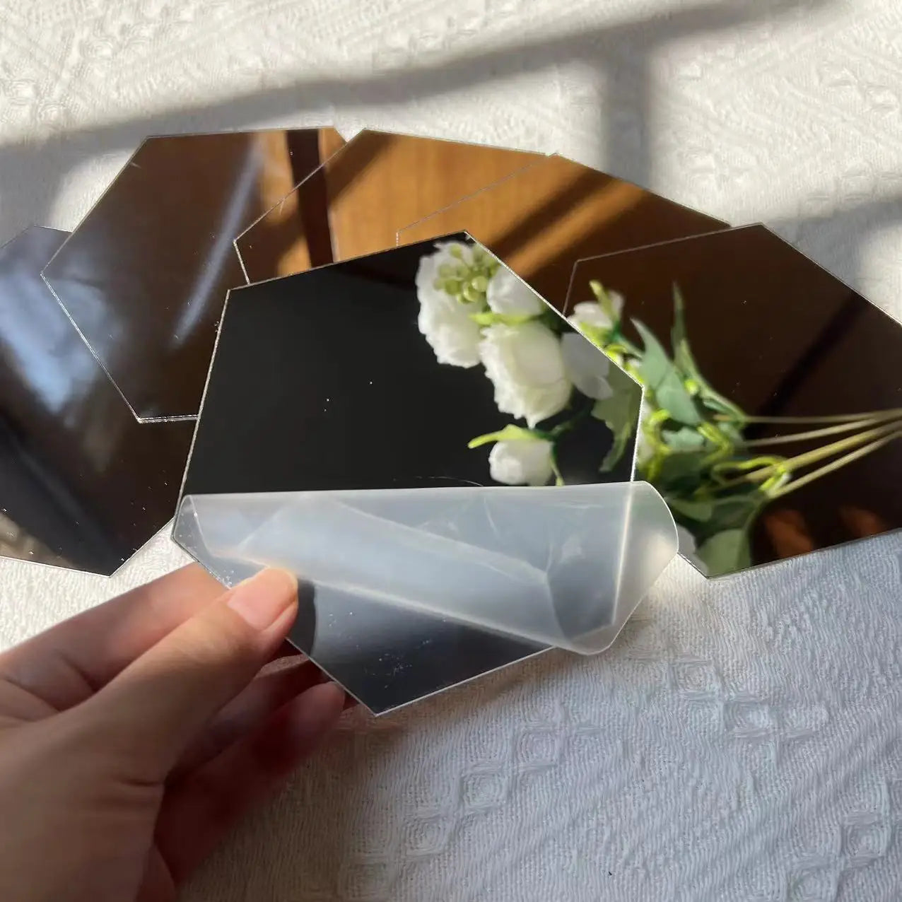 Naklejki Lustrzane 3D Heksagon - Samoprzylepne Akrylowe Dekoracje Ścienne DIY